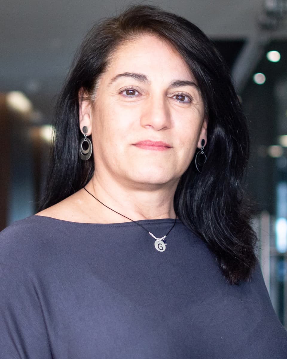 Gloria Fuentes H.: Asistente de Inversiones